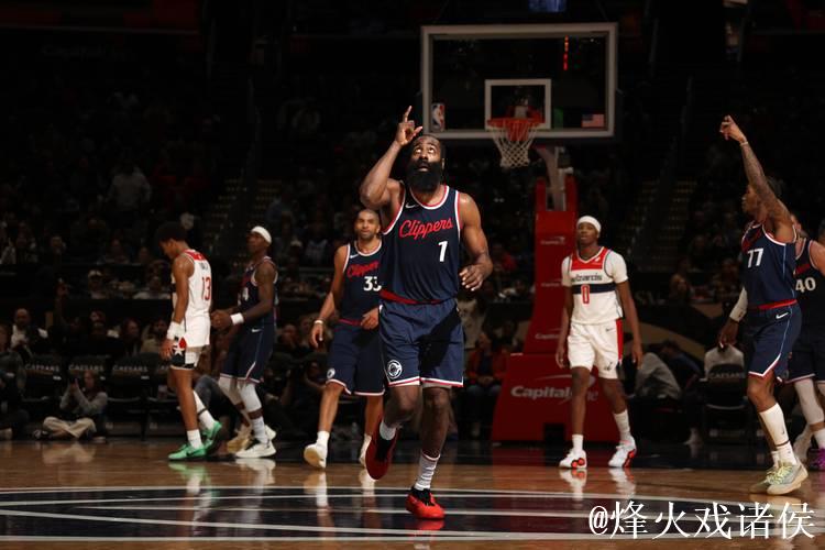 哈登爆发40分助快船击败雄鹿 太阳击溃奇才迎13连败